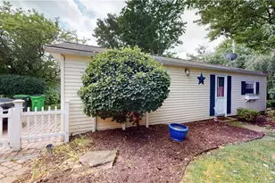 2182 Buena Vista Dr, Wickliffe, OH 44092 - Photo 3