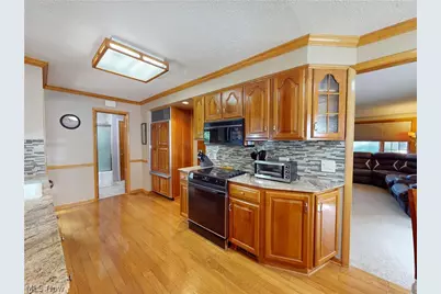 2182 Buena Vista Drive, Wickliffe, OH 44092 - Photo 7