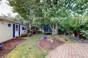 2182 Buena Vista Dr, Wickliffe, OH 44092 - Photo 29
