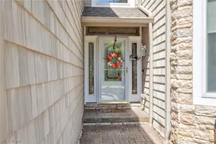 3836 Heron Watch Dr, Akron, OH 44319 - Photo 13
