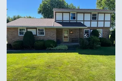 7636 Cranford Street NW, Massillon, OH 44646 - Photo 1