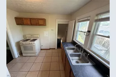 918 Frederick Boulevard, Akron, OH 44320 - Photo 13