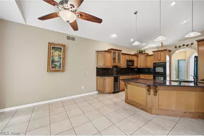 9628 Scottsdale Drive, Grandview Heights, OH 44147 - Photo 13