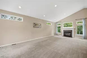 9628 Scottsdale Dr, Grandview Heights, OH 44147 - Photo 5