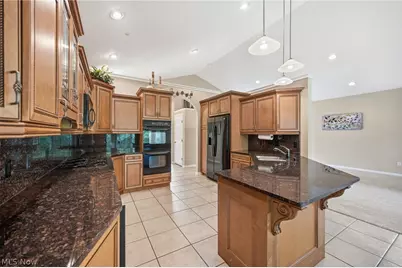 9628 Scottsdale Drive, Grandview Heights, OH 44147 - Photo 9