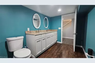 667 Essex Street, Akron, OH 44306 - Photo 17