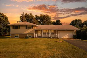 5216 Oakvale St SW, Canton, OH 44706 - Photo 1