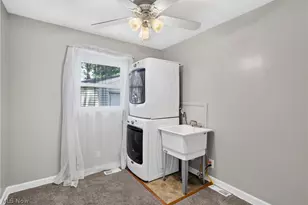 4429 Burkey Rd, Austintown, OH 44515 - Photo 17