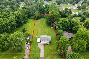 2704 Lyman Dr, New Franklin, OH 44216 - Photo 3