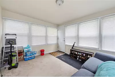 19230 Scottsdale Boulevard, Huber Heights, OH 44122 - Photo 23