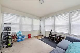 19230 Scottsdale Blvd, Huber Heights, OH 44122 - Photo 23