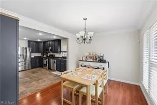 19230 Scottsdale Blvd, Huber Heights, OH 44122 - Photo 9
