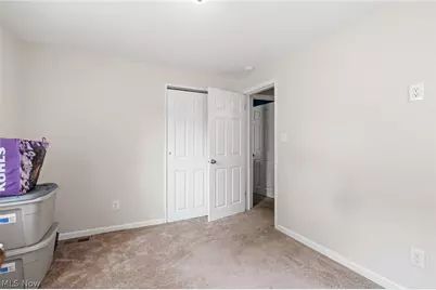 19230 Scottsdale Boulevard, Huber Heights, OH 44122 - Photo 37