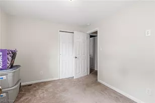 19230 Scottsdale Blvd, Huber Heights, OH 44122 - Photo 37
