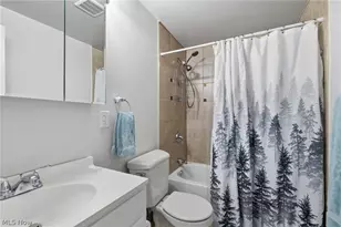 19230 Scottsdale Blvd, Huber Heights, OH 44122 - Photo 31