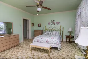 115 E Lawn Ave, St Clairsville, OH 43950 - Photo 25