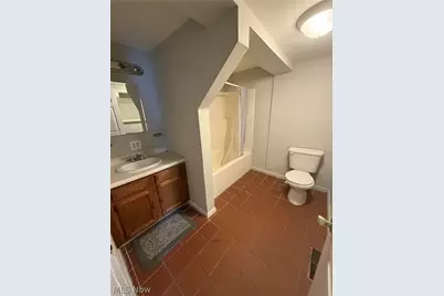 39 W 2nd Street #B, Frazeysburg, OH 43822 - Photo 7