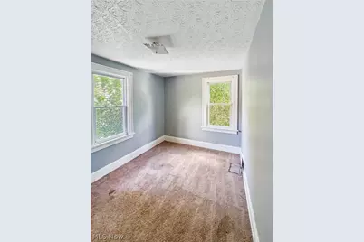2041 13th Street SW, Akron, OH 44314 - Photo 15