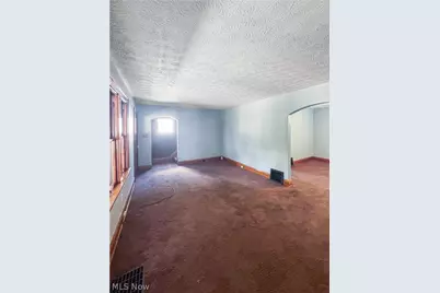 2041 13th Street SW, Akron, OH 44314 - Photo 9