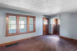2041 13th St SW, Akron, OH 44314 - Photo 7