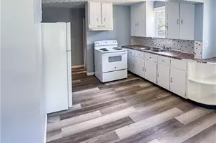 2041 13th St SW, Akron, OH 44314 - Photo 3