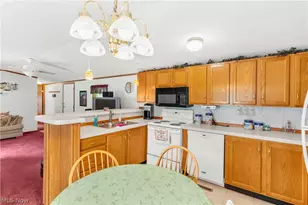 6886 Lindsley Ave, Andover, OH 44003 - Photo 7