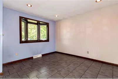 249 Shore Drive, Eastlake, OH 44095 - Photo 9