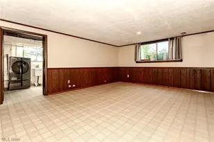 249 Shore Dr, Eastlake, OH 44095 - Photo 25