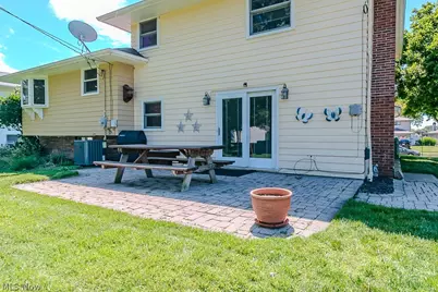 249 Shore Drive, Eastlake, OH 44095 - Photo 3