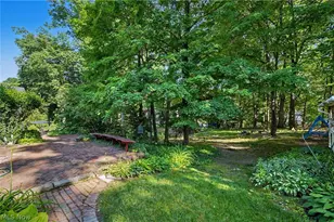 2692 Foxwood Dr, Akron, OH 44333 - Photo 49