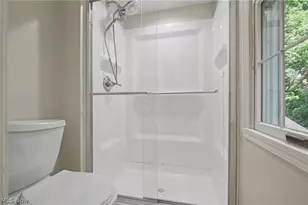 2692 Foxwood Dr, Akron, OH 44333 - Photo 23