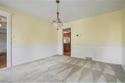 2692 Foxwood Drive, Akron, OH 44333 - Photo 5
