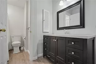 2692 Foxwood Dr, Akron, OH 44333 - Photo 31
