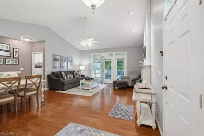 8578 Pine Creek Lane, Northfield, OH 44067 - Photo 11