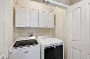 8578 Pine Creek Ln, Northfield, OH 44067 - Photo 27