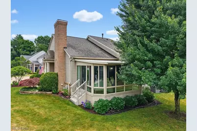 8578 Pine Creek Lane, Northfield, OH 44067 - Photo 3