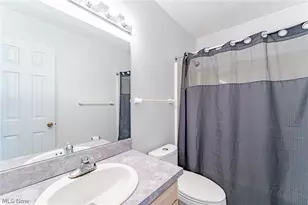 1347 Sharonbrook Dr, Twinsburg, OH 44087 - Photo 17