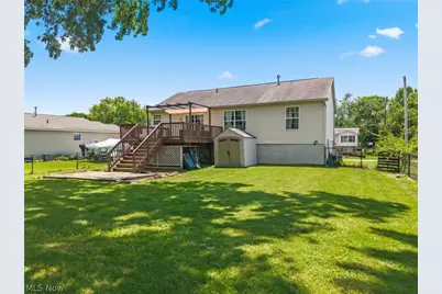 6055 Apple Street, Louisville, OH 44641 - Photo 33