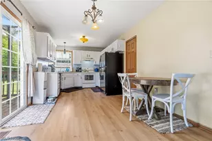 6055 Apple St, Louisville, OH 44641 - Photo 17