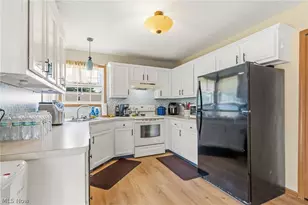 6055 Apple St, Louisville, OH 44641 - Photo 19