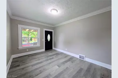 10302 Lamontier Avenue, Loveland, OH 44104 - Photo 9