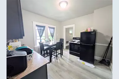 10302 Lamontier Avenue, Loveland, OH 44104 - Photo 27