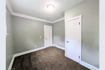 10302 Lamontier Avenue, Loveland, OH 44104 - Photo 11