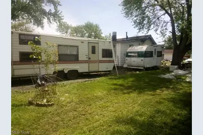 731 16th Street, Elyria, OH 44035 - Photo 3