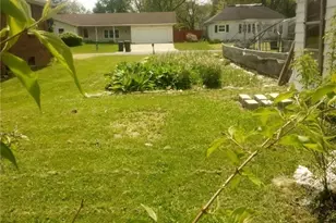 731 16th St, Elyria, OH 44035 - Photo 5