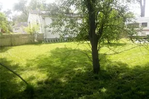 731 16th St, Elyria, OH 44035 - Photo 9