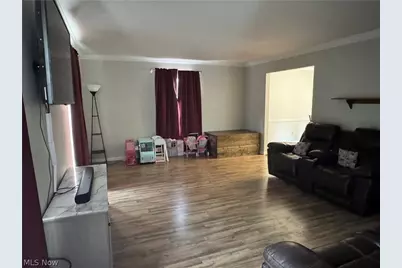 1679 Lakeview Square NE, Bolivar, OH 44612 - Photo 15