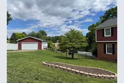 1679 Lakeview Square NE, Bolivar, OH 44612 - Photo 3