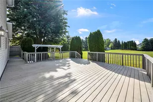 9454 Deer Hollow Dr, Mentor, OH 44060 - Photo 9