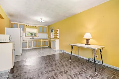 9864 Louisville Street NE, Louisville, OH 44710 - Photo 13
